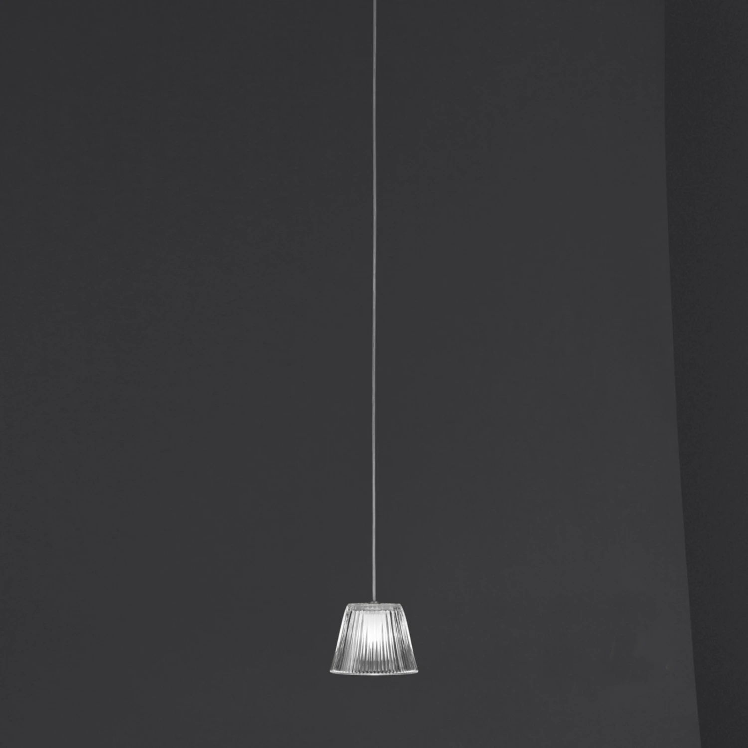 FLOS Romeo Babe S - Small Pendant Light 6 FLOS Romeo Babe S - Small Pendant Light - Image 4