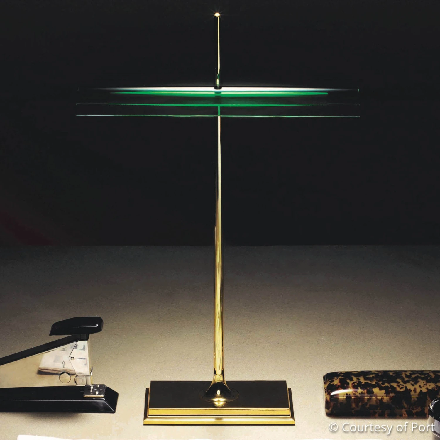 FLOS Goldman - Table Lamp With USB, Green 4 FLOS Goldman - Table Lamp With USB, Green - Image 2
