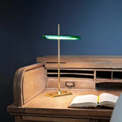 FLOS Goldman - Table Lamp With USB, Green 13 FLOS Goldman - Table Lamp With USB, Green -Lighthouse Shop 3510284 4