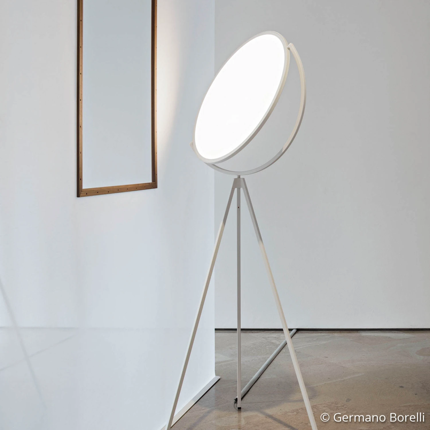 FLOS Superloon - Designer Floor Lamp, Chrome 8 FLOS Superloon - Designer Floor Lamp, Chrome - Image 6