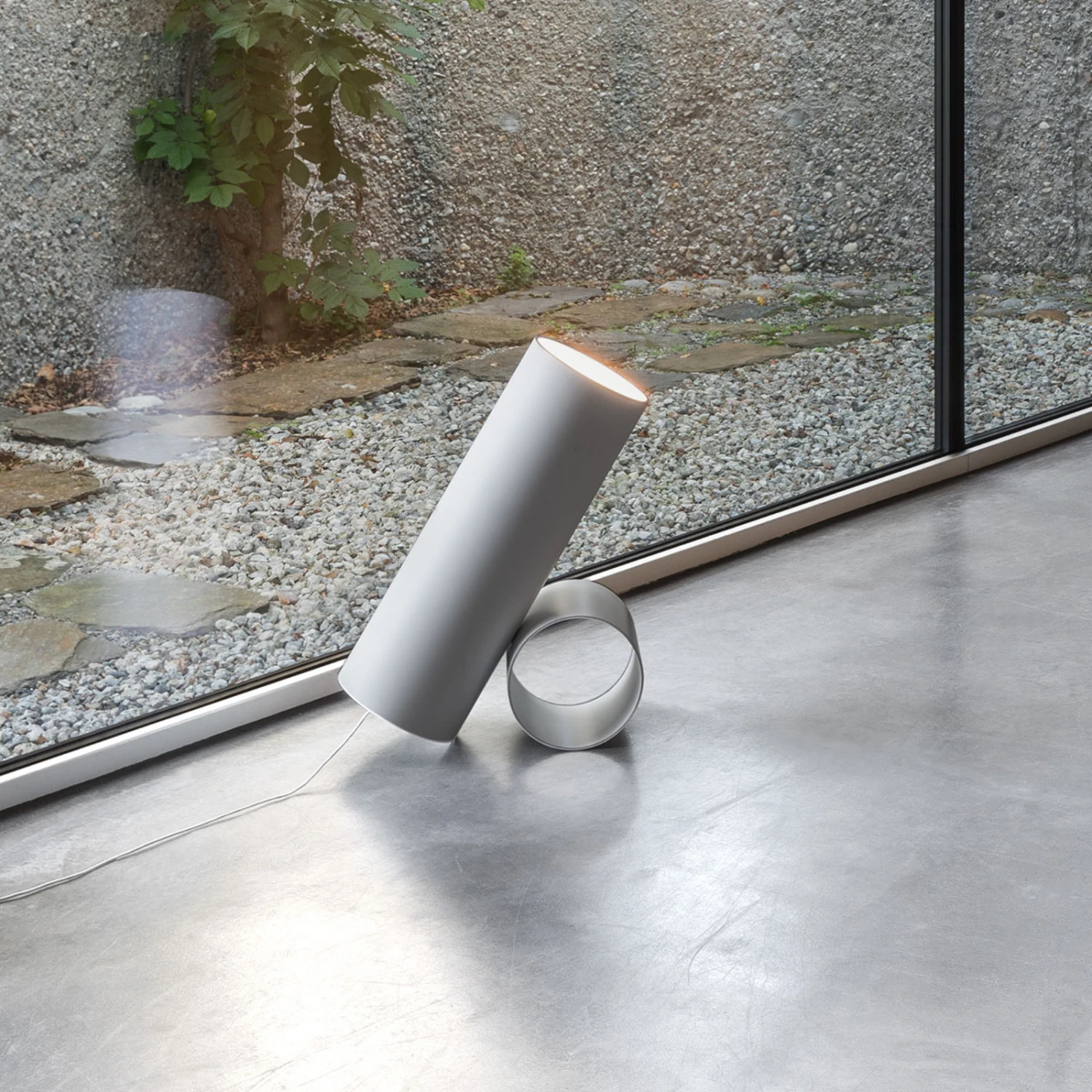 FLOS Sawaru LED Table Lamp, Adjustable White 4 FLOS Sawaru LED Table Lamp, Adjustable White - Image 2