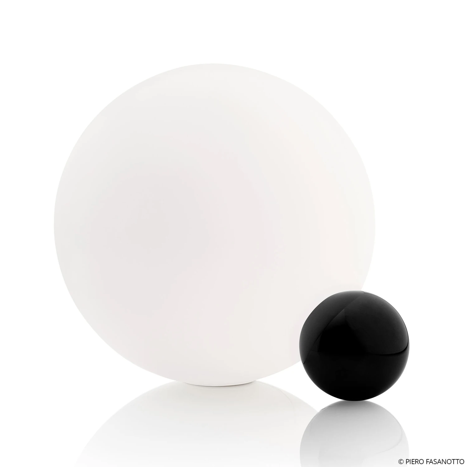 FLOS Copycat LED Table Lamp, Black 3 FLOS Copycat LED Table Lamp, Black