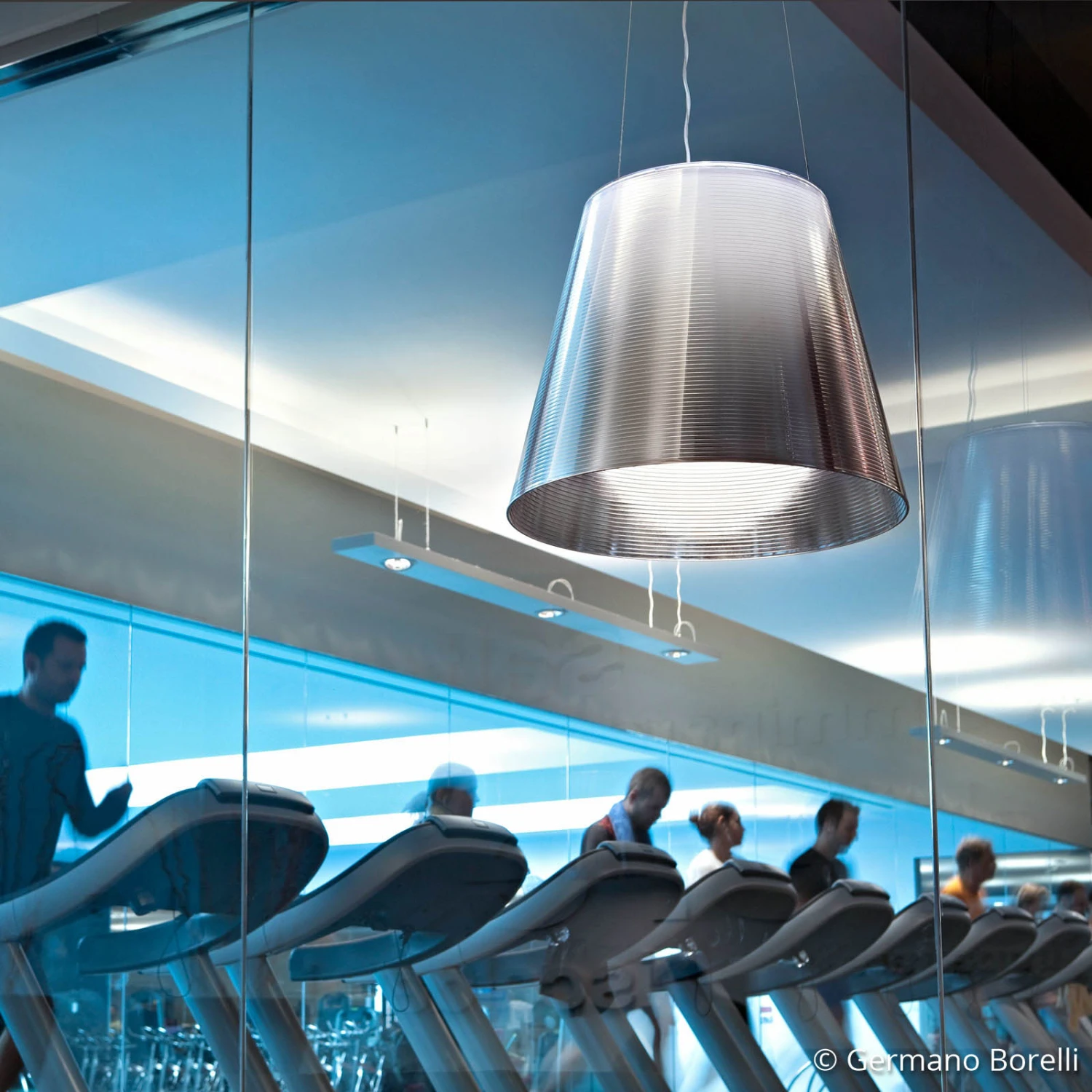 FLOS KTribe S3 Hanging Light, Transparent 6 FLOS KTribe S3 Hanging Light, Transparent - Image 4