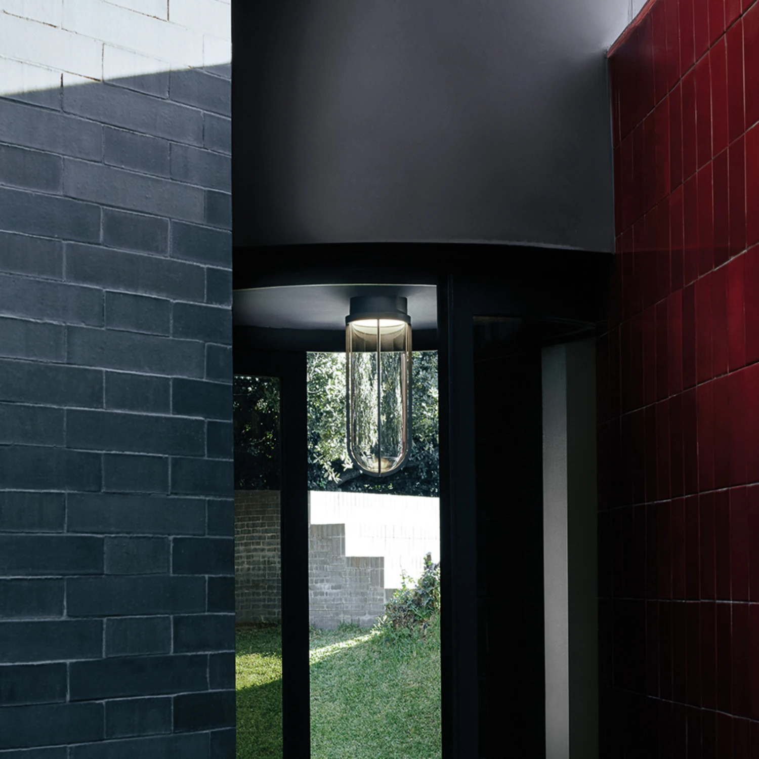 FLOS In Vitro Ceiling Ceiling Lamp, 2,700 K Black 4 FLOS In Vitro Ceiling Ceiling Lamp, 2,700 K Black - Image 2