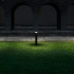 FLOS Pointbreak Bollard 2, 2,700 K Anthracite 90cm