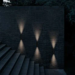 FLOS Flauta Riga 1 Outdoor Wall Lamp 2,700 K Black -Lighthouse Shop 3510898 2