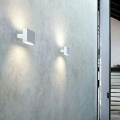 Flos Tight Light Wall Lamp, White -Lighthouse Shop flos tight light wall lamp white 2