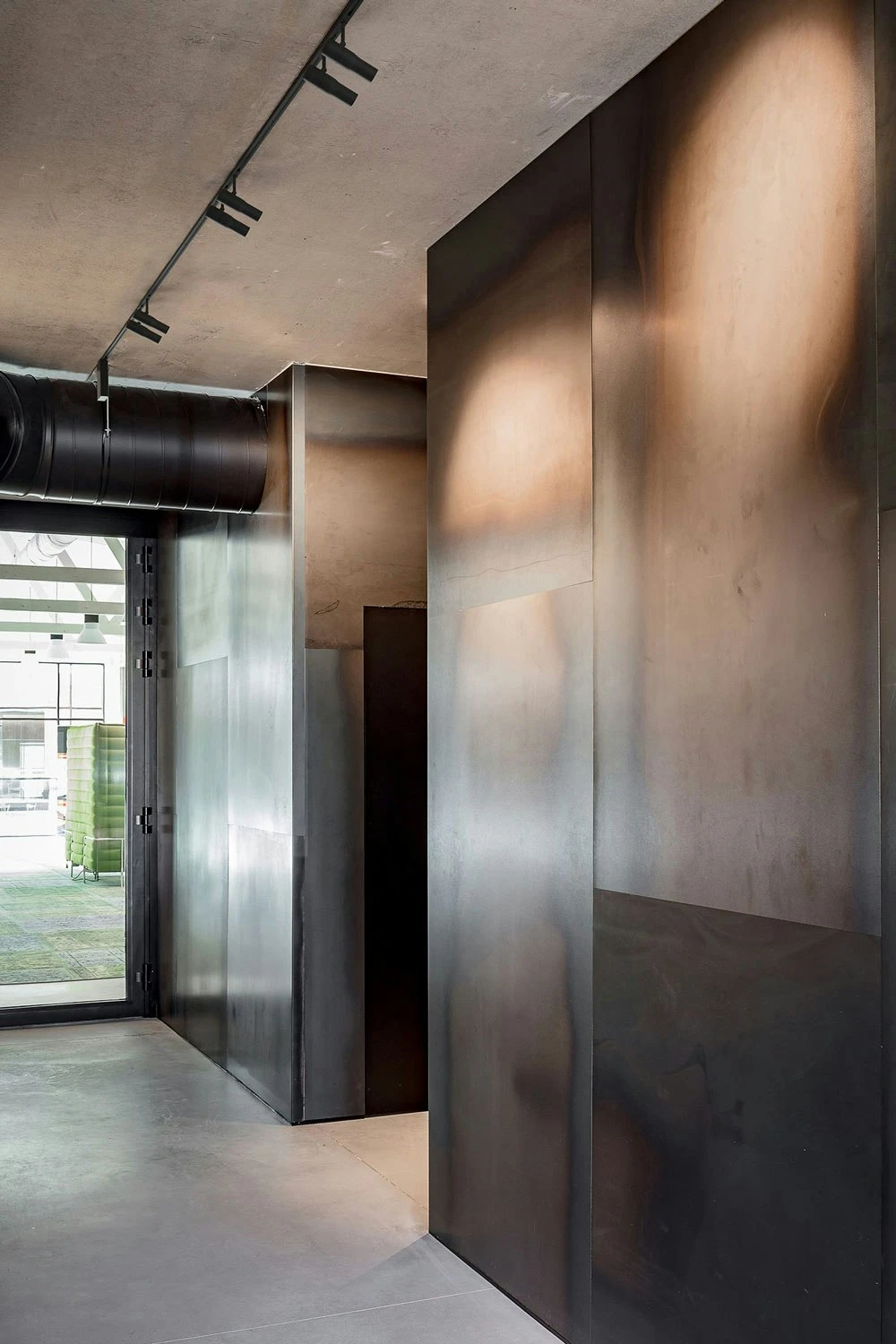 Flos Zero Track Spotlights 3 - Easy Packs Find Me 1, Black 6 Flos Zero Track Spotlights 3 - Easy Packs Find Me 1, Black - Image 4