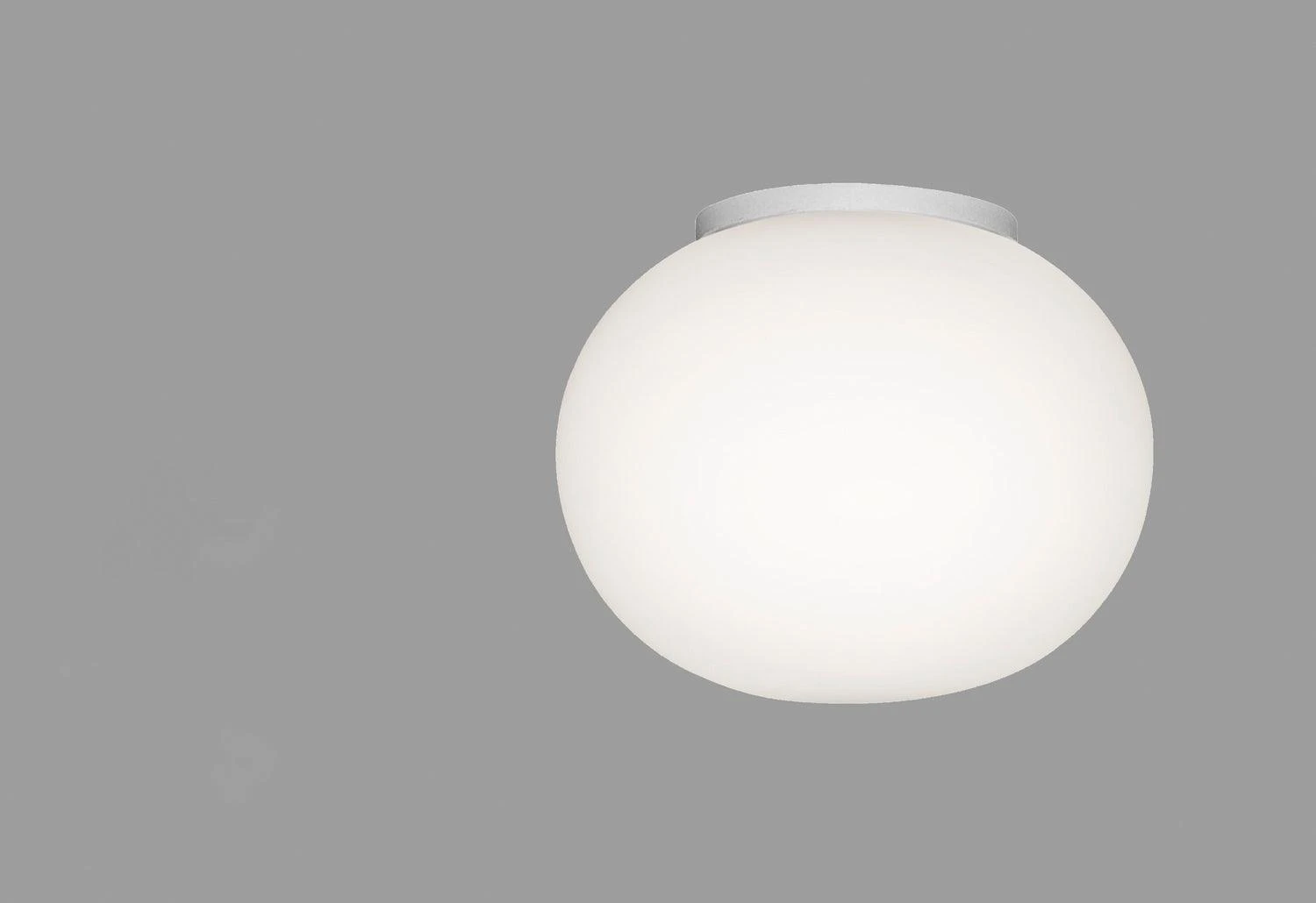 Flos Mini Glo-Ball C/W, 1998 3 Flos Mini Glo-Ball C/W, 1998